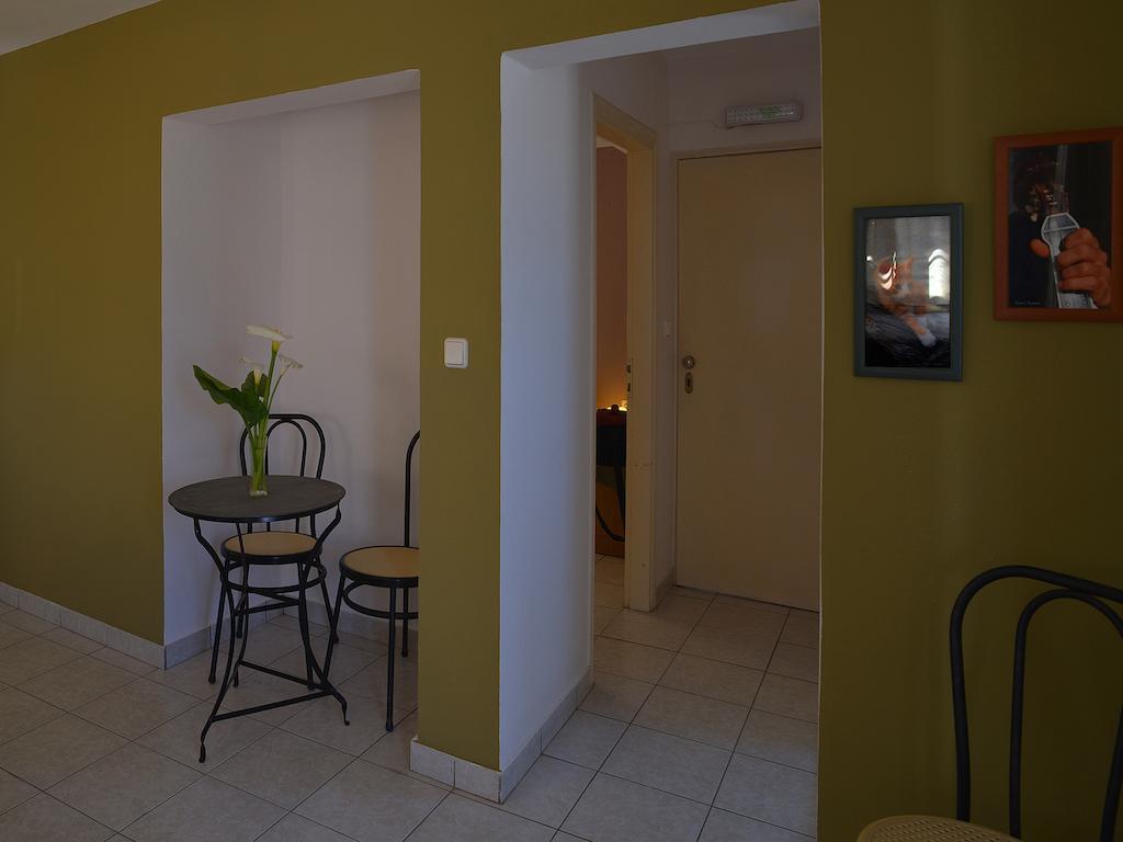 Granny'S House Apartment Palekastro Phòng bức ảnh
